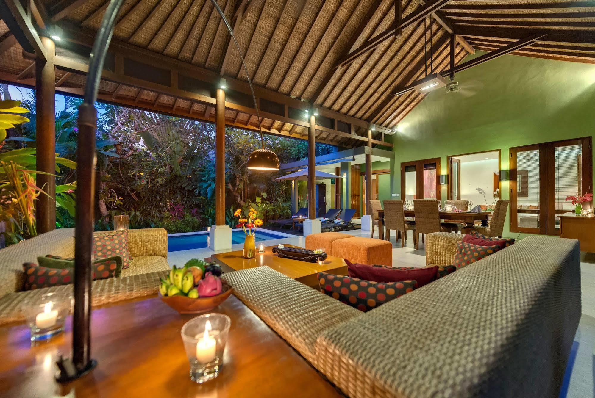 Lakshmi Villas Seminyak Esterno foto
